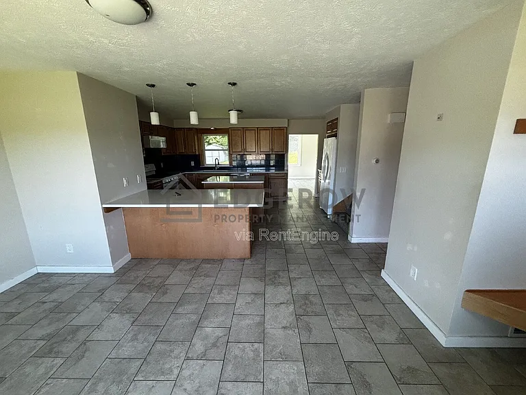 3262 68th St SW — Photo 3
