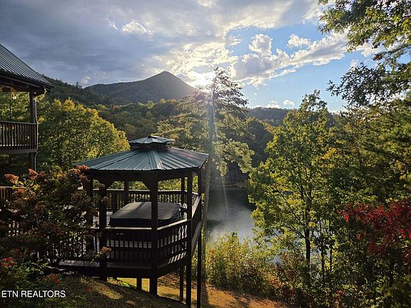 3rd image of 3702 Marian Lake Way