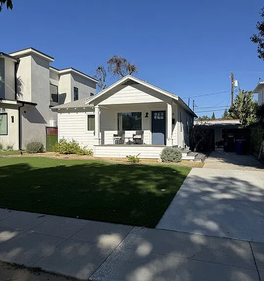 446 N California St — Photo 5