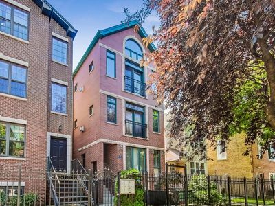 1031 N Mozart St #2, Chicago, IL, 60622