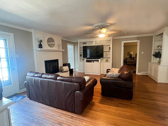 4th image of 2407 Dogwood Trail Dr