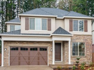 9815 SE Nicholas Dr, Happy Valley, OR 97086