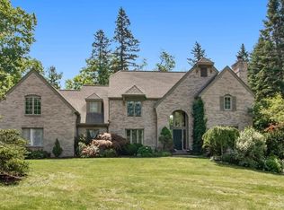 3117 W Dobson Pl, Ann Arbor, MI