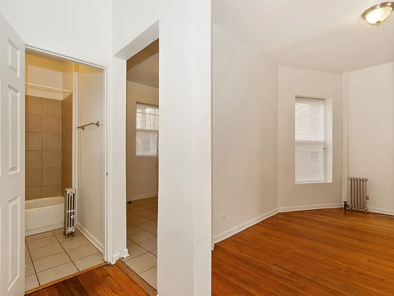 7643 S Stewart — Photo 28