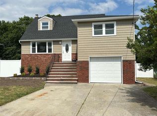 387 Miller Ave, Freeport, NY 11520