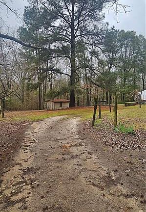 2nd image of 37 Quarles Rd