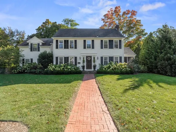 16 Harwood Rd, East Greenwich, RI 02818