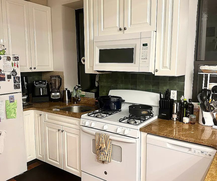 1st image of 401 E 90th St APT 3S