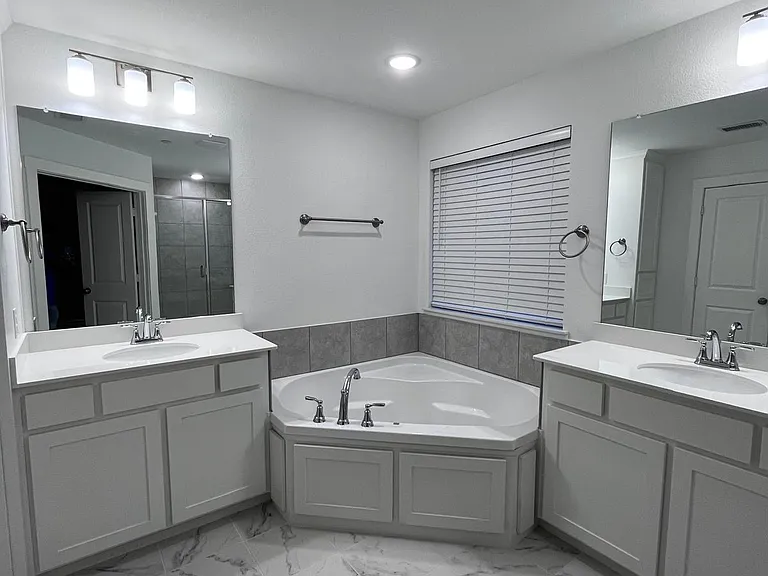 2789 Majesty Dr — Photo 25