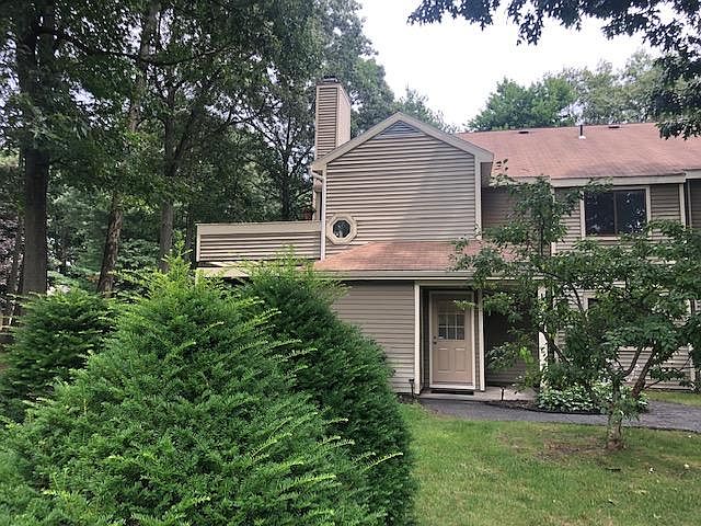 1st image of 212 Grenadier Ct