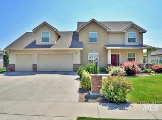 1372 S Whitewater Dr, Nampa, ID 83686