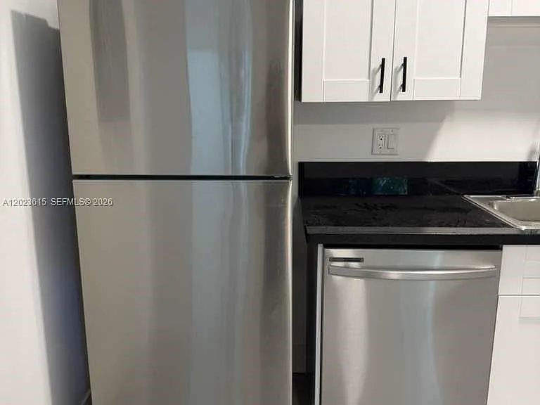 147 NW 59th St #302 — Photo 5