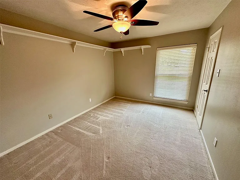 2931 Pasture Ln — Photo 21
