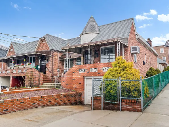 5377 62nd St, Maspeth, NY 11378