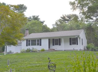 55 Pierce St, Rochester, MA 02770