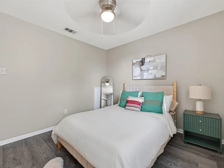 6635 Queensclub Dr — Photo 36