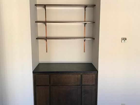 2nd image of 1576 Ontario Dr APT 11
