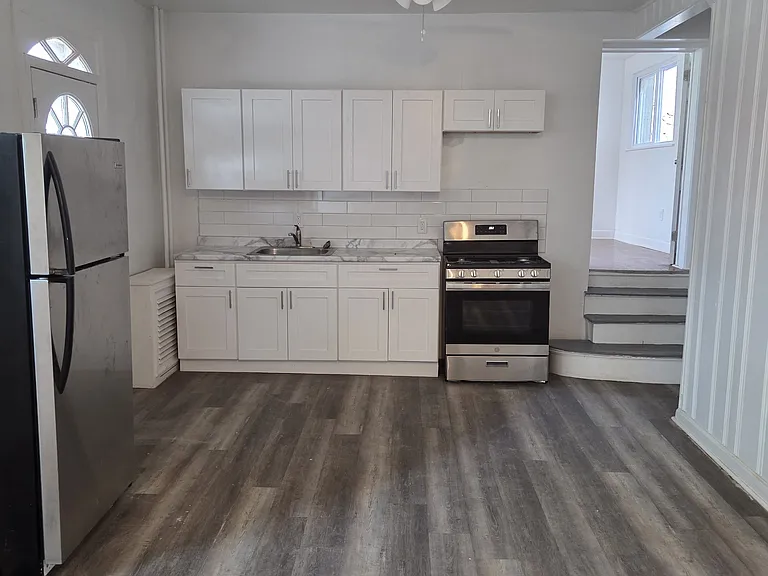 2865 N 27th St #1 — Photo 4