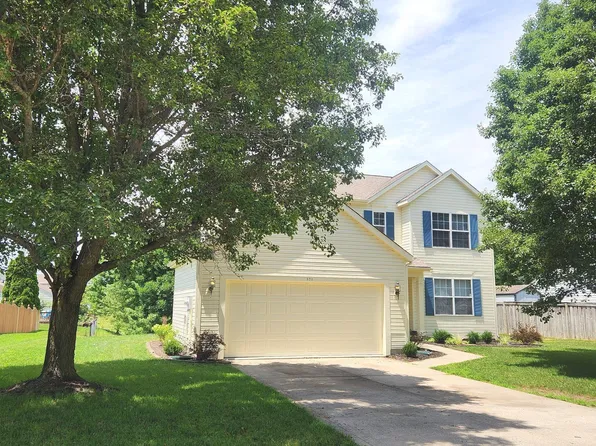 924 Thornwood Dr, Greenwood, IN 46143