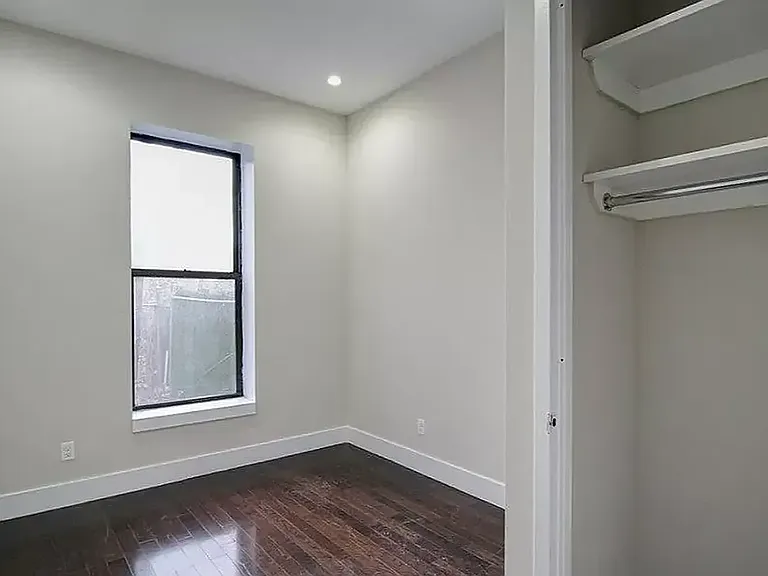 268 Albany Ave #4L — Photo 8