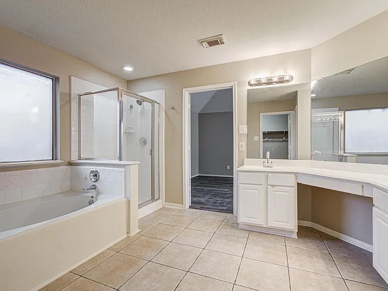 24203 Emory Green St — Photo 34