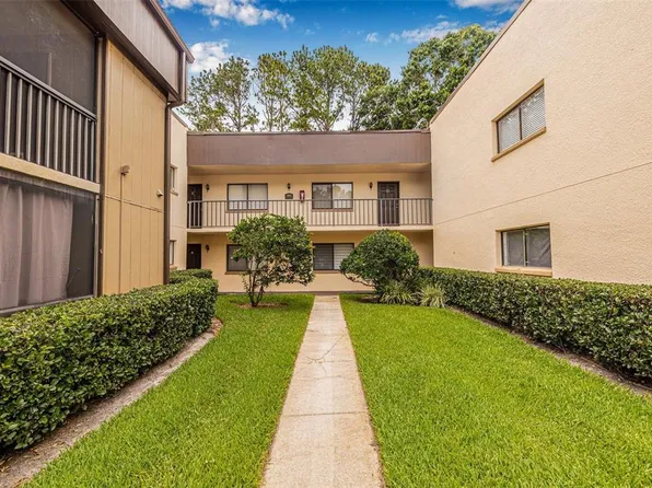 11816 Raintree Lake Ln APT B, Temple Terrace, FL 33617