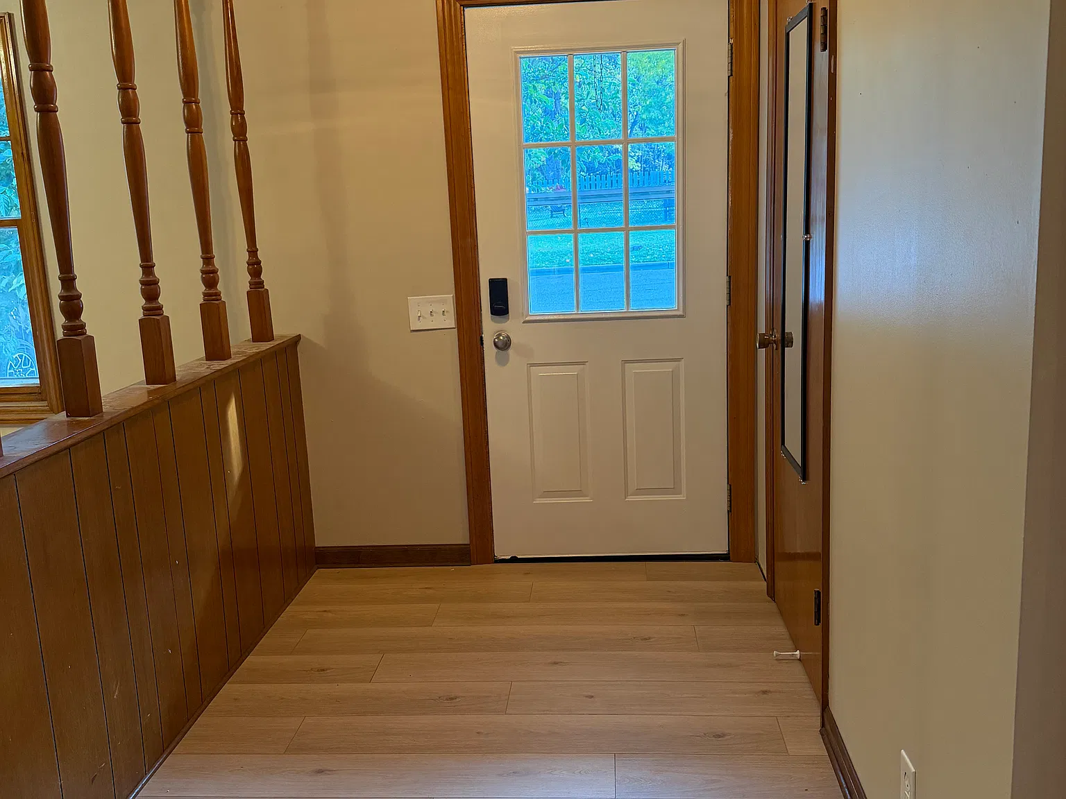 4 bed, 2600 sqft, $2,650 — Photo 2