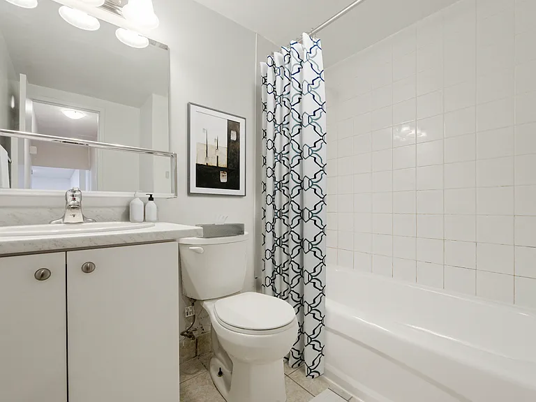 2550 Kingston Rd — Photo 15