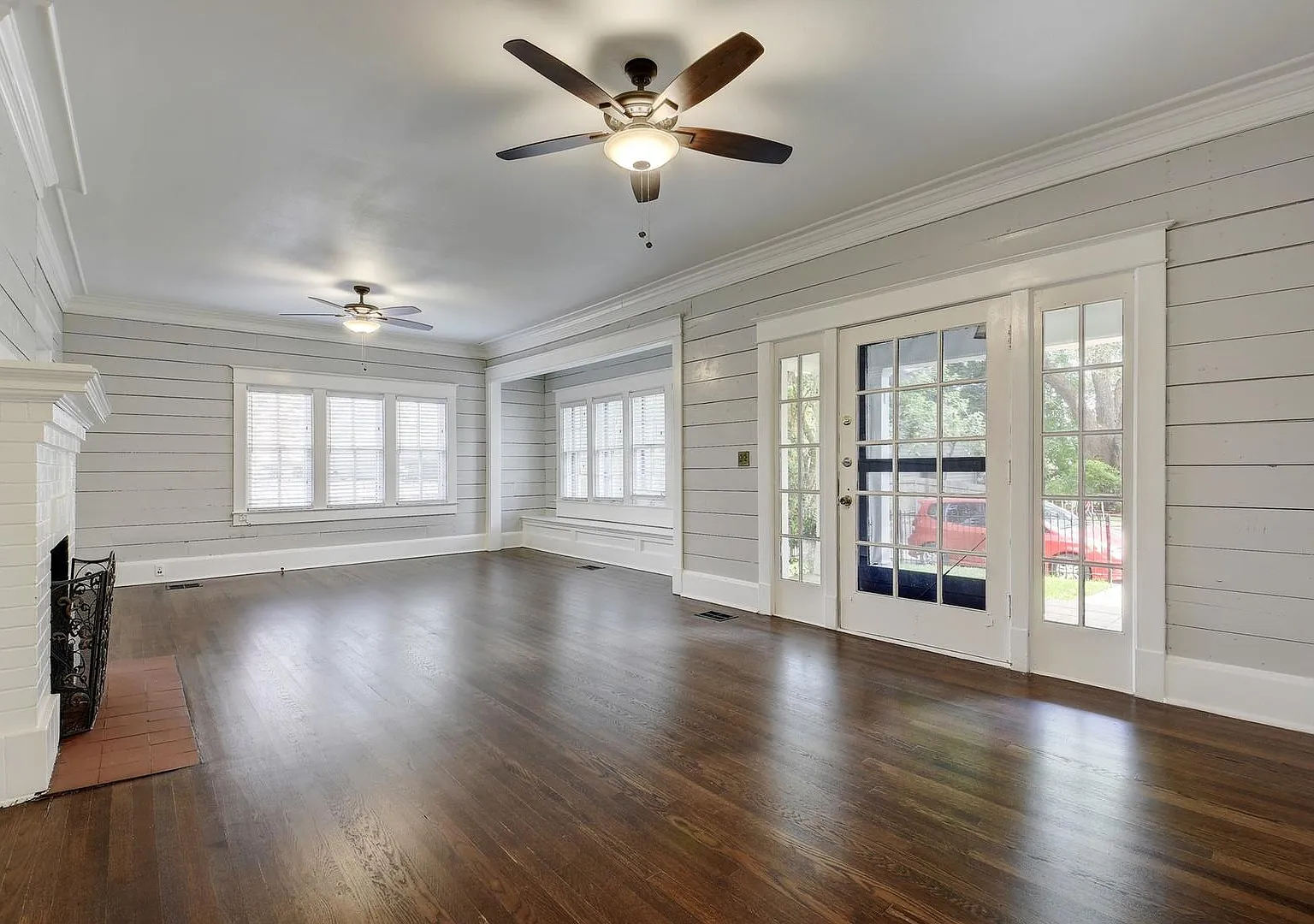 6bed/3bath house in West Campus - Walk to UT — Photo 4