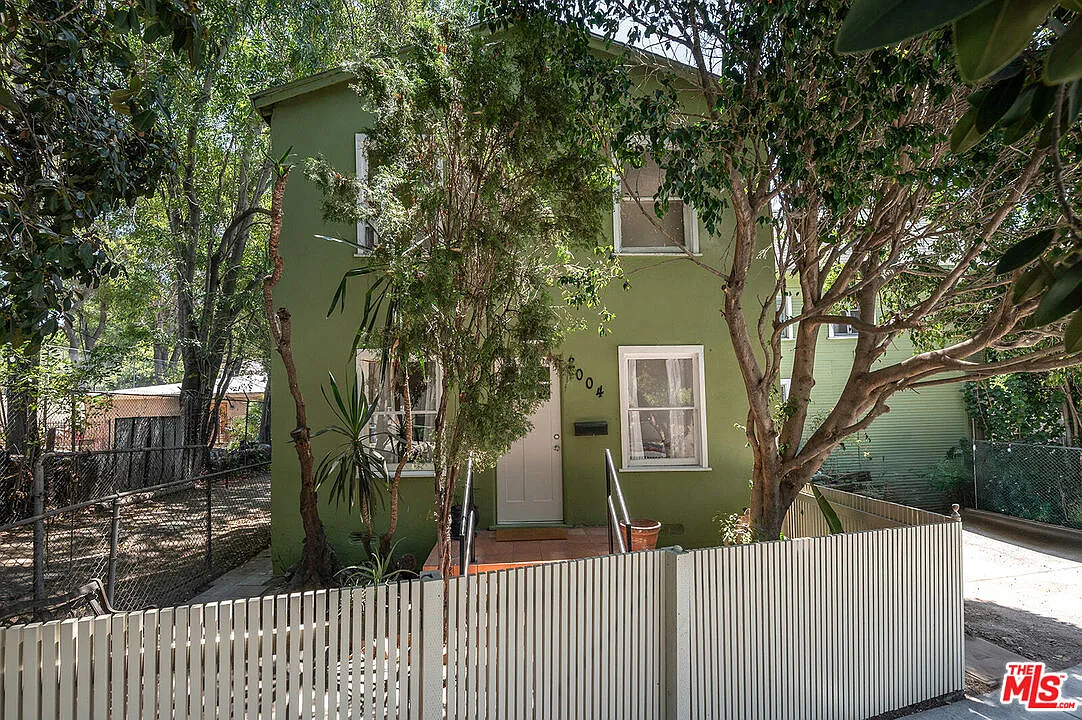 3 bed, 2.0 bath, 1200 sqft, $4,480 — Photo 1