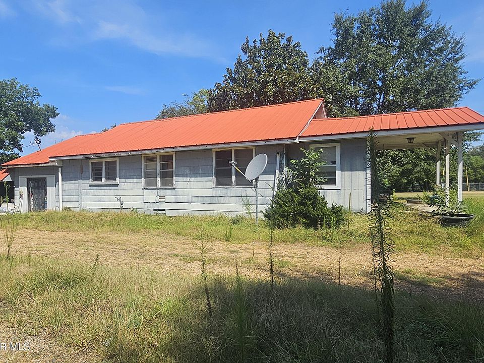 2nd image of 935 Lone Oak Rd