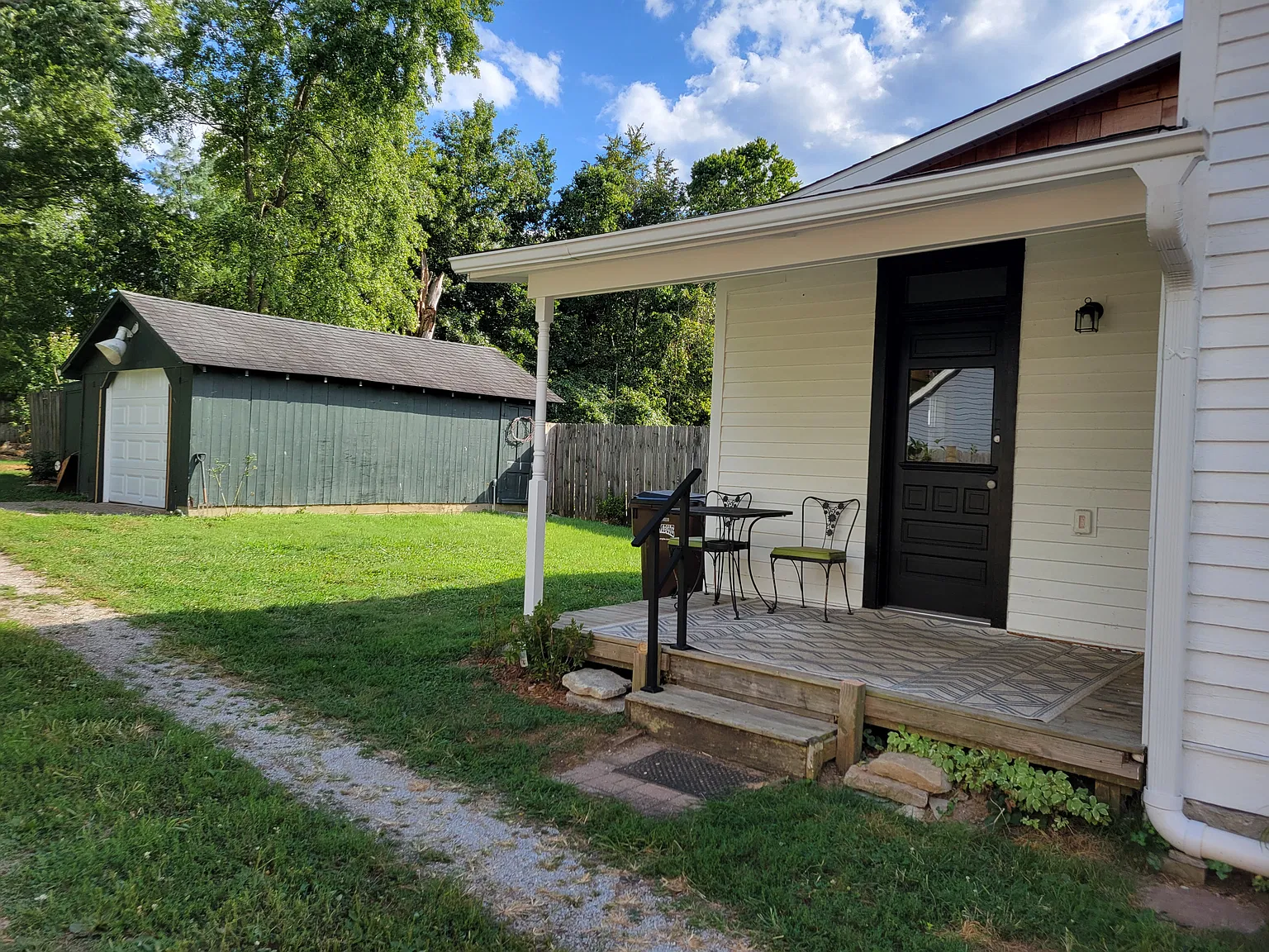 2 bed, 844 sqft, $1,750 — Photo 4
