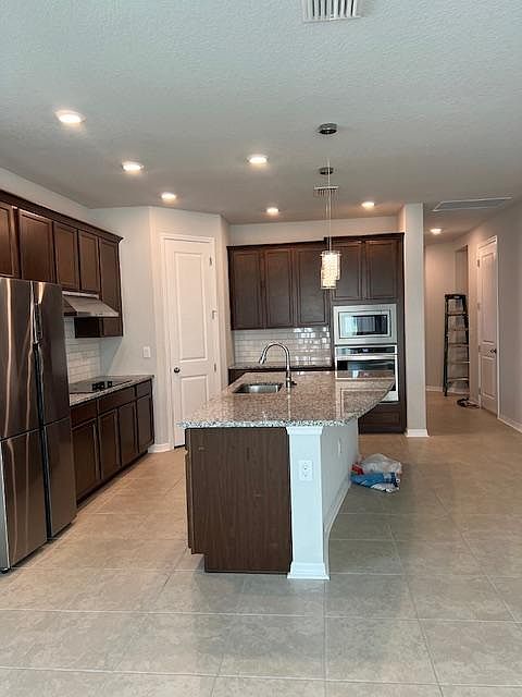 2nd image of 3831 Sunshine Pine Ave