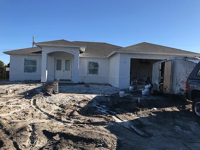 1st image of 626 SW Tulip Boulevard SW