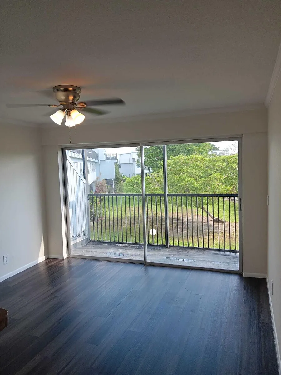 Photo 2 of 37 - 9500 SW 3rd St #222 - Boca Raton, FL Building Photo - 9500 SW 3rd St #222