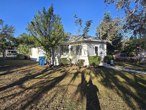 3rd image of 311 E Osceola Ave