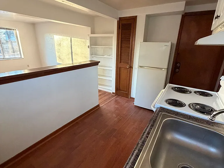 1011 Wilson Way #B3 — Photo 11