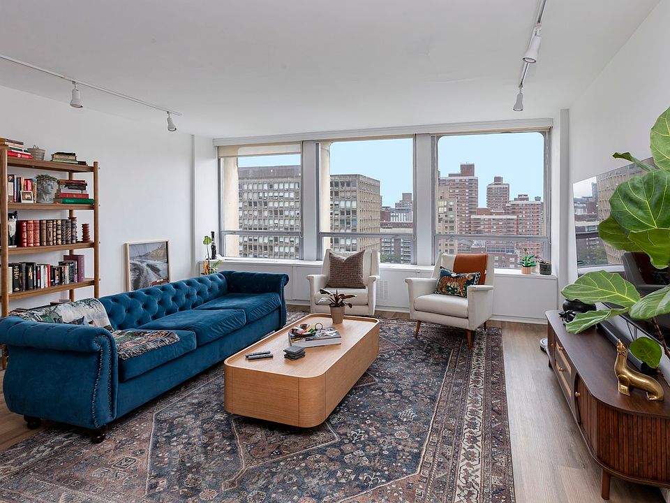 1st image of 300 E 33rd St APT 18P