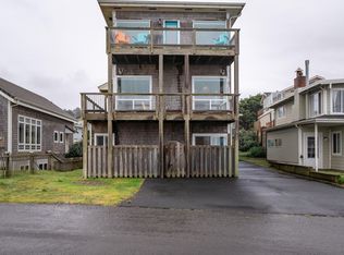 5220 NW Jetty Ave, Lincoln City, OR 97367
