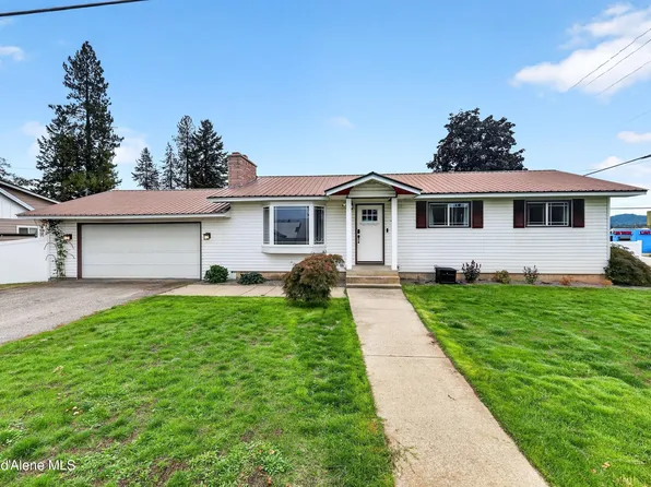 16 E Lincoln Ave, Priest River, ID 83856