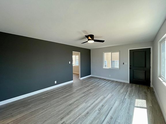 2nd image of 825 Ocean Park Blvd APT C