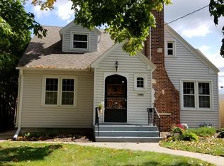 330 15th Ave SW, Rochester, MN 55902