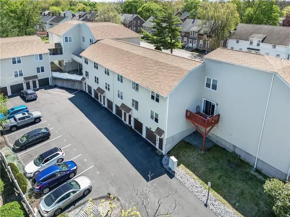 10 Burleigh St APT 12, Providence, RI 02904