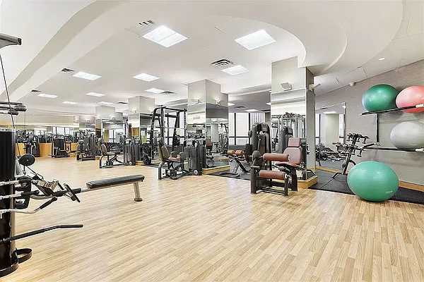 Rented by Realmart Realty LLC | media 22