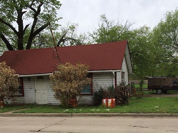 2nd image of 414 S Main St