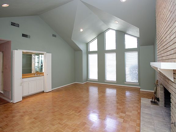 4th image of 6140 Copperhill Dr