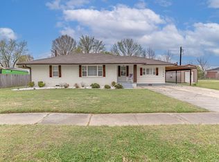 1809 Woodland Dr, Paragould, AR 72450