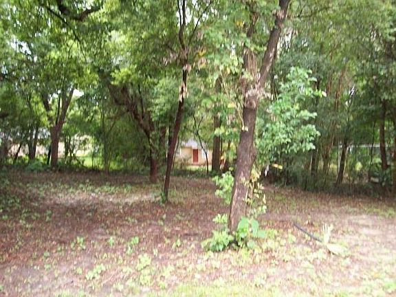 3rd image of 1605 Lake Ave