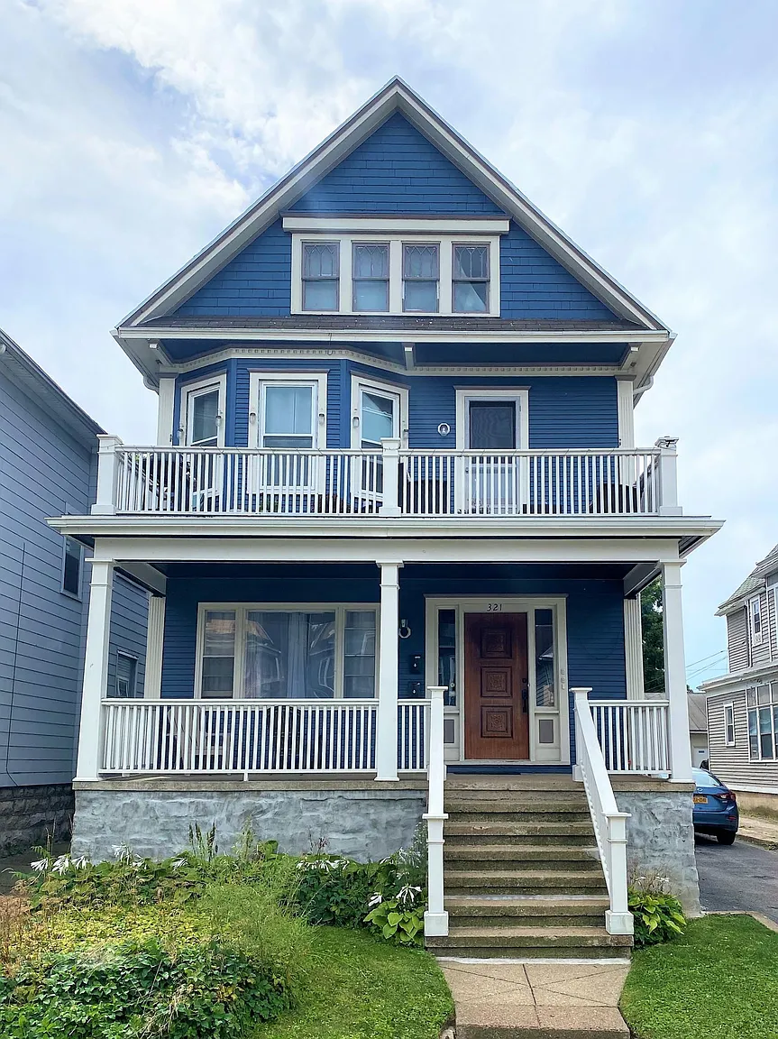 321 Auburn Ave photo 1