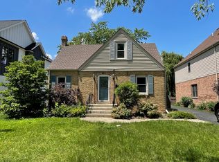 980 S Spring Rd, Elmhurst, IL 60126